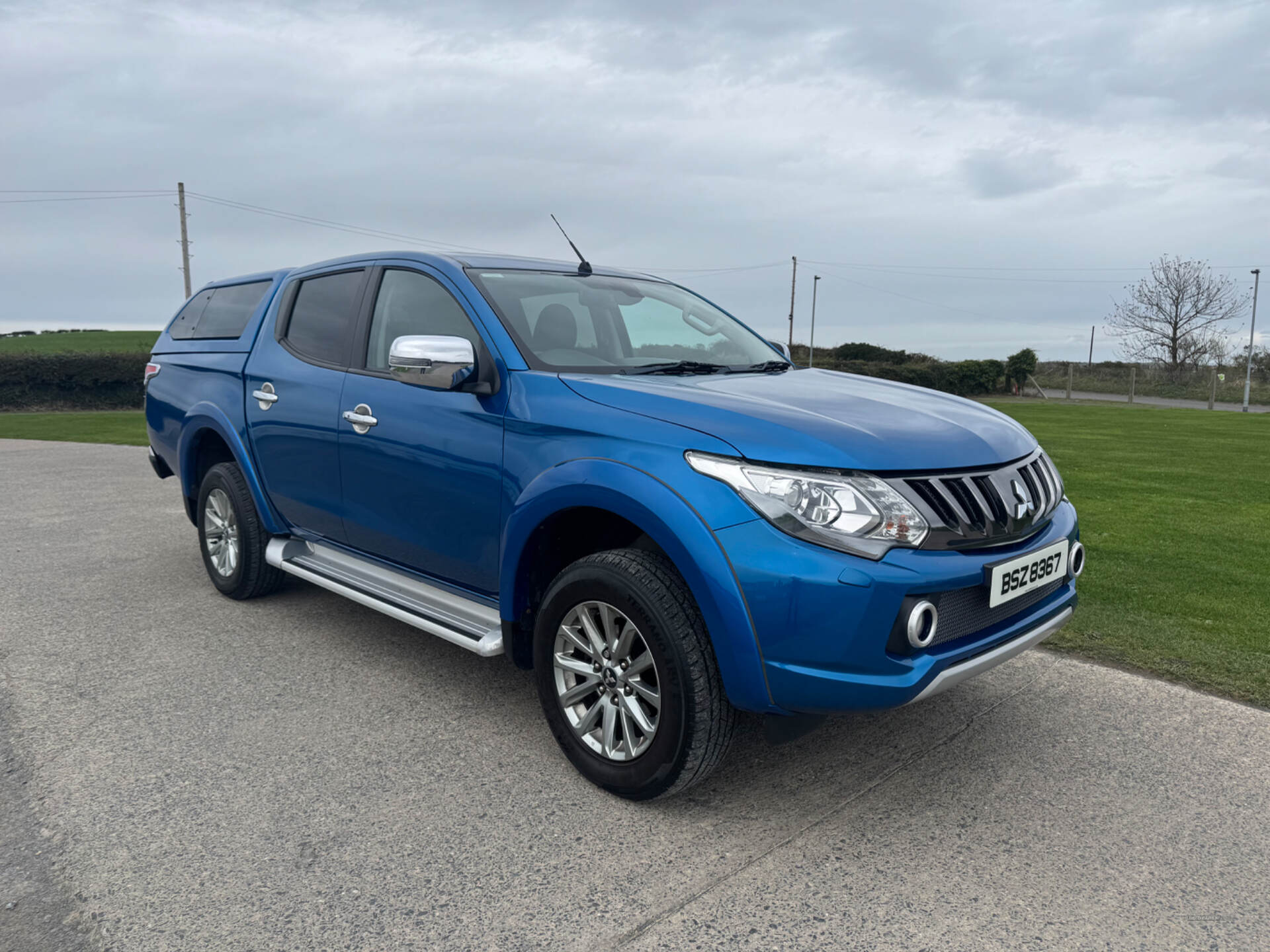 Mitsubishi L200 DIESEL in Down