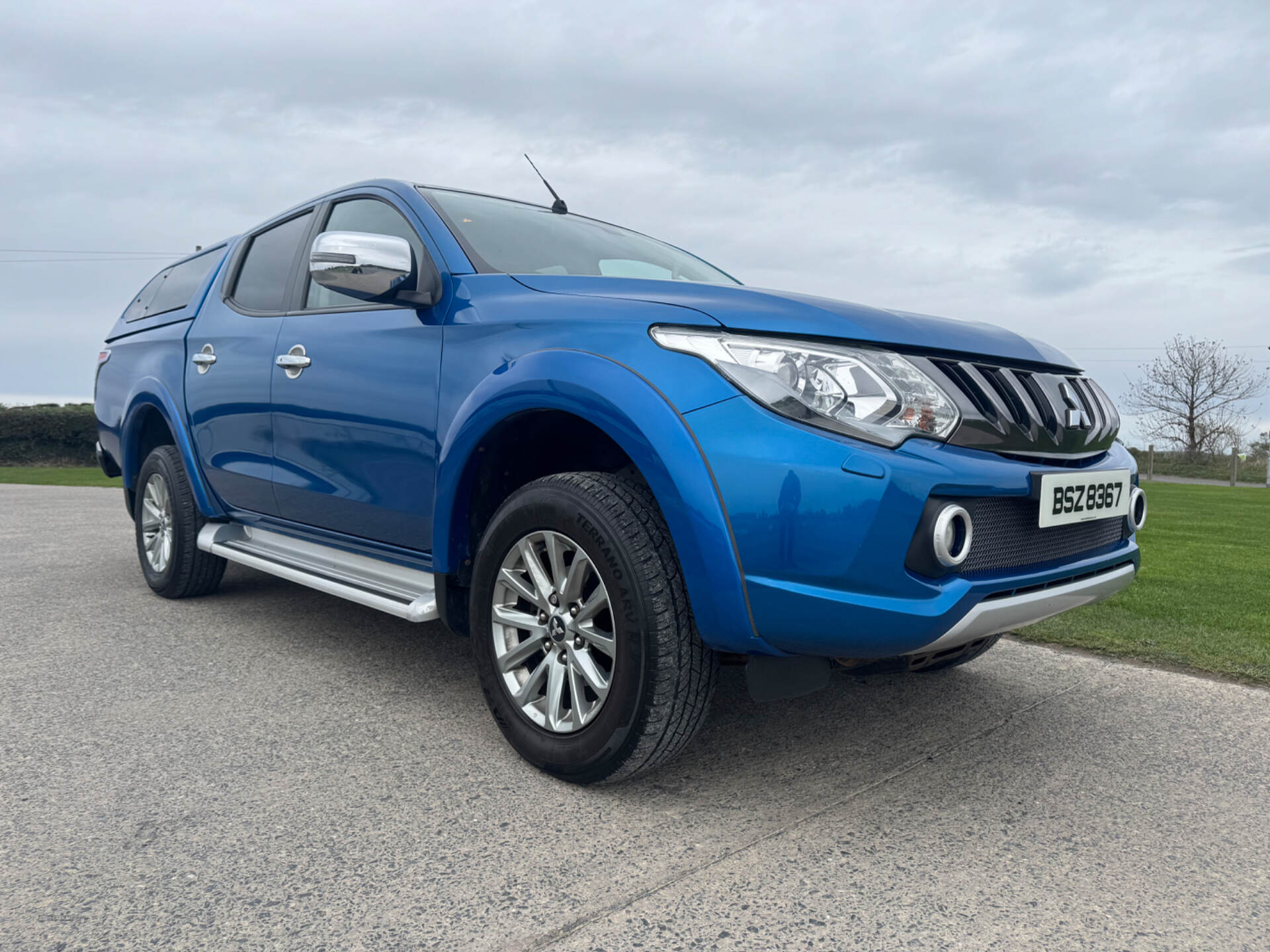 Mitsubishi L200 DIESEL in Down