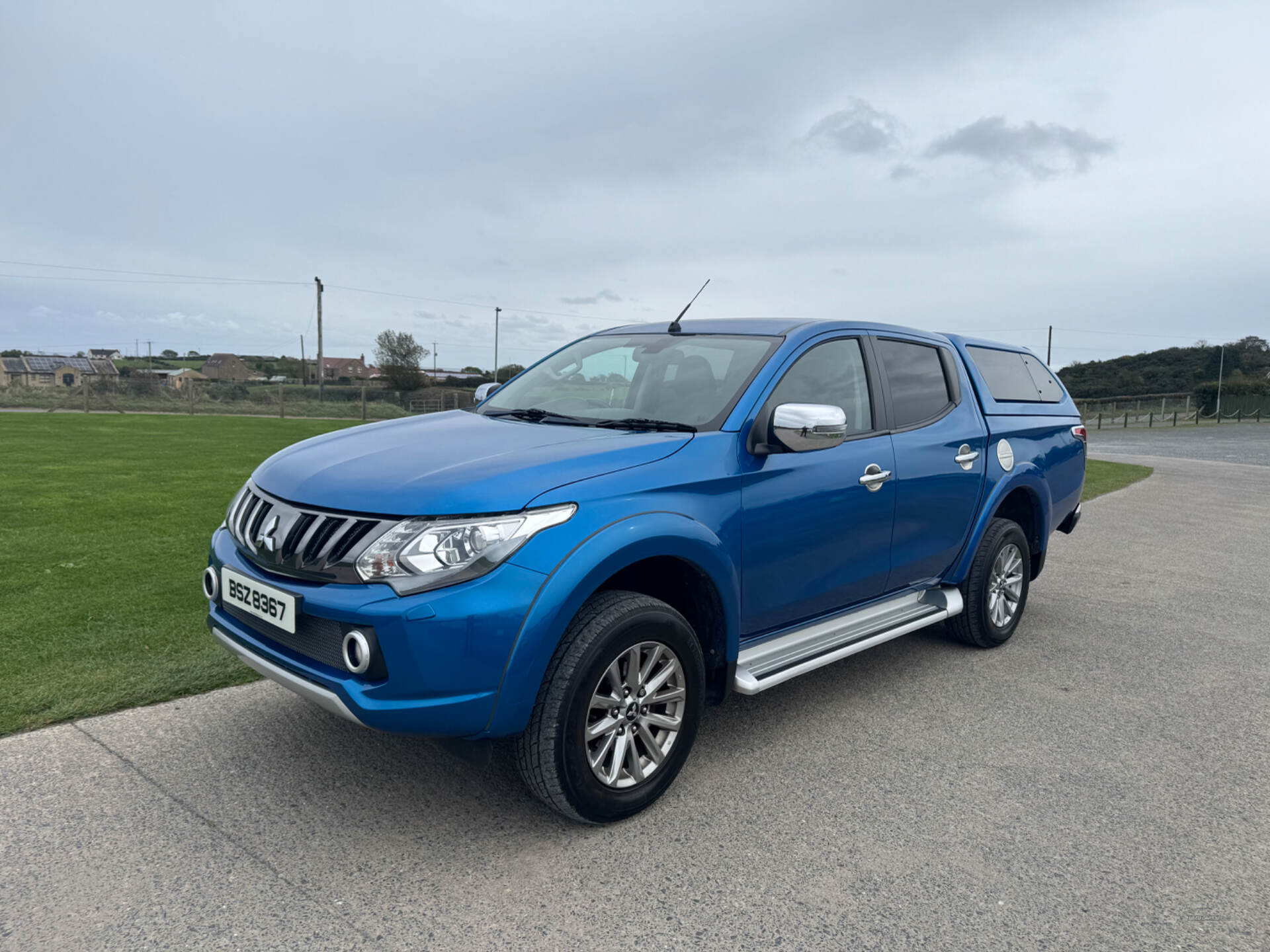 Mitsubishi L200 DIESEL in Down