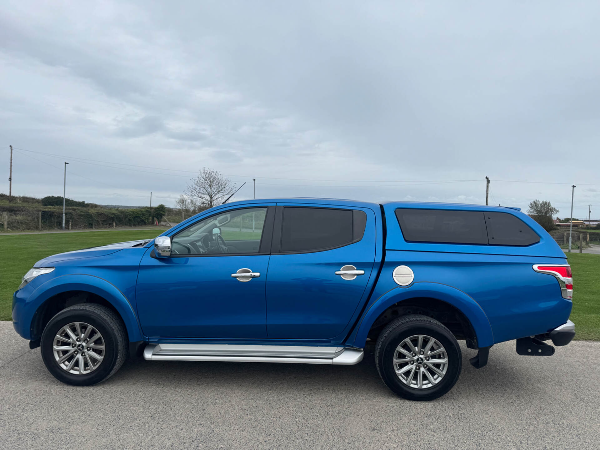 Mitsubishi L200 DIESEL in Down