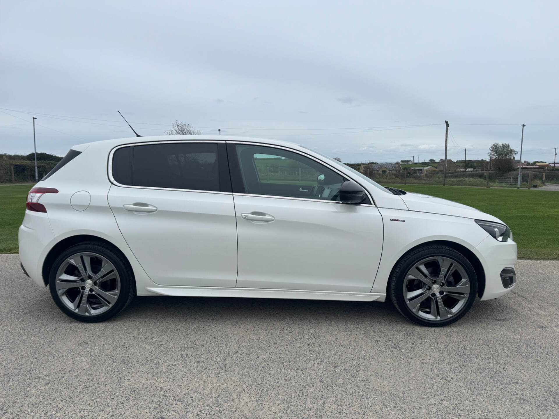 Peugeot 308 DIESEL HATCHBACK in Down