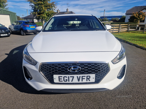 Hyundai i30 DIESEL HATCHBACK in Down