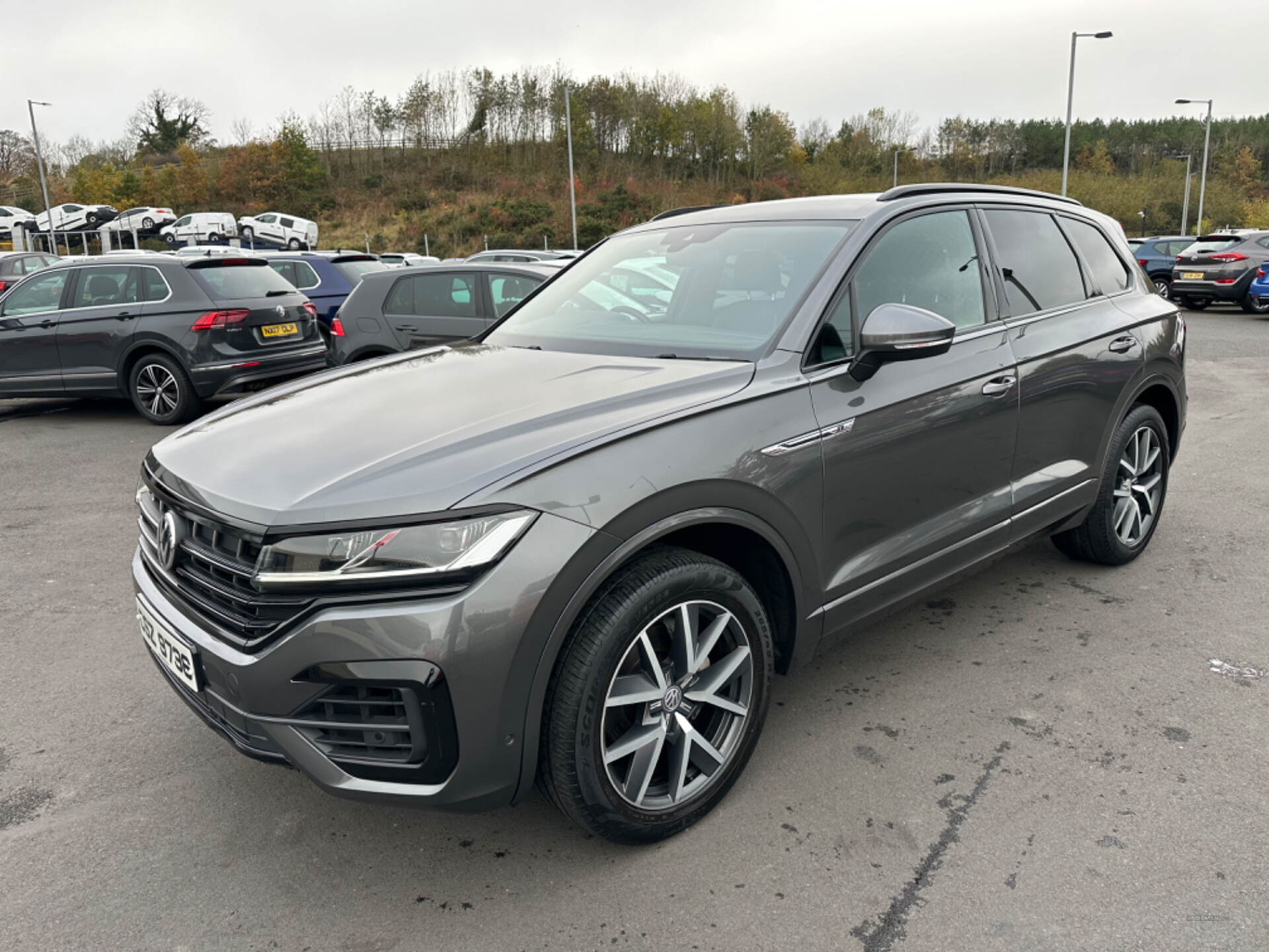 Volkswagen Touareg DIESEL ESTATE in Down