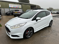 Ford Fiesta HATCHBACK in Down