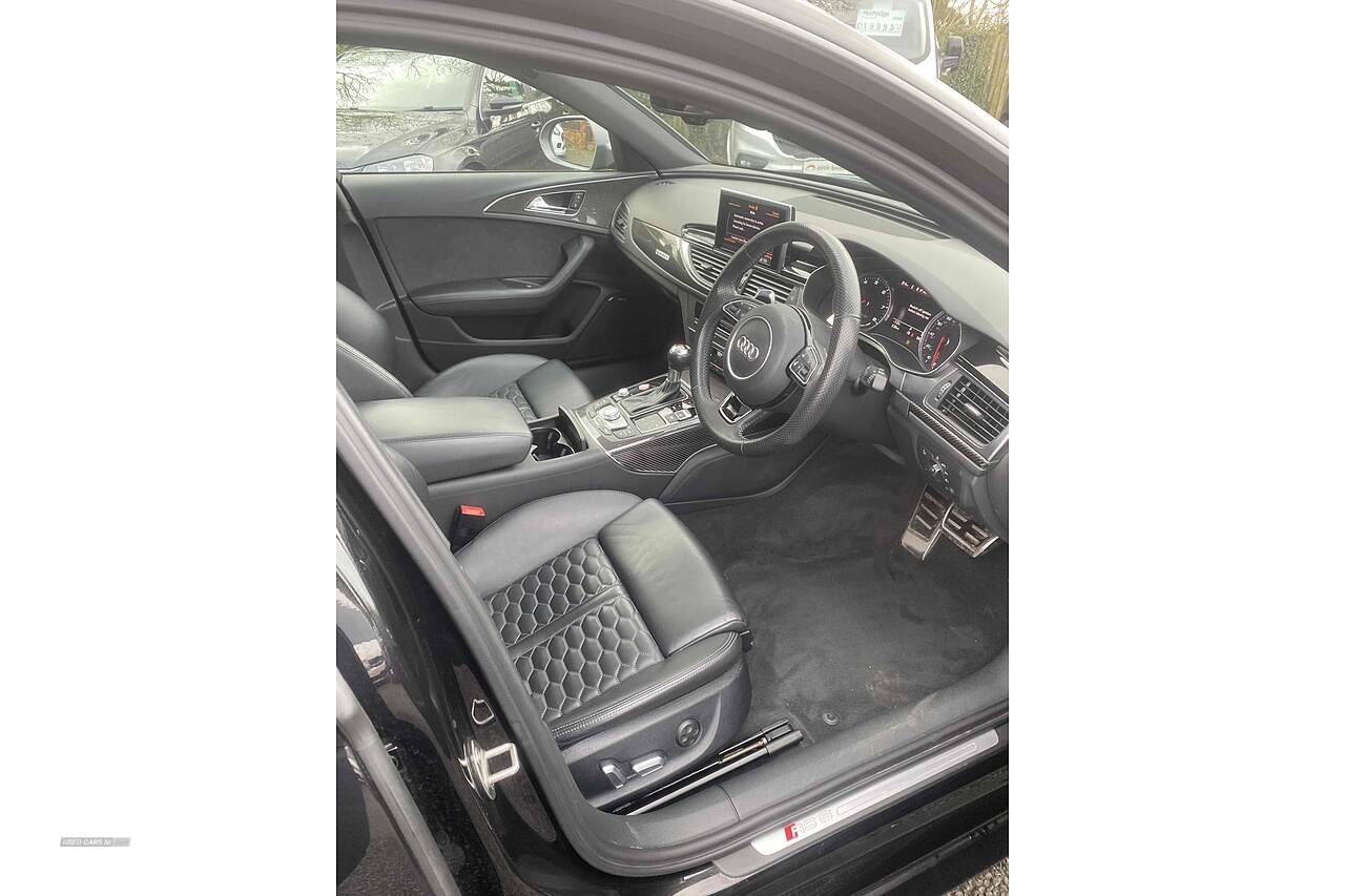 Jan 2018 Audi RS6 4.0T FSI Quattro RS 6 Performance 5dr Tip Auto
