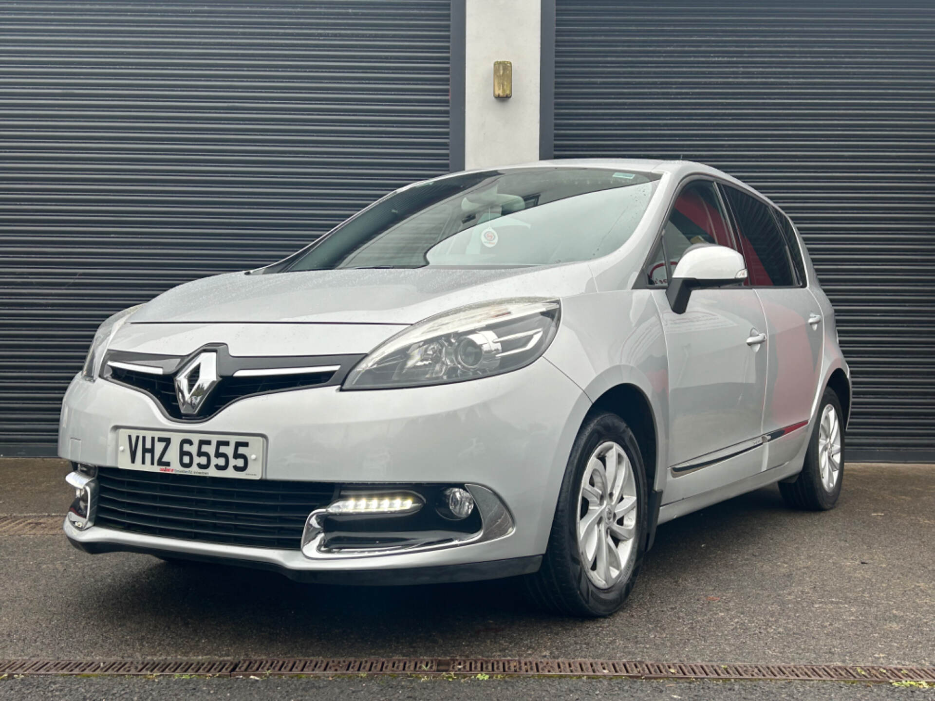 Renault Scenic DIESEL ESTATE in Fermanagh