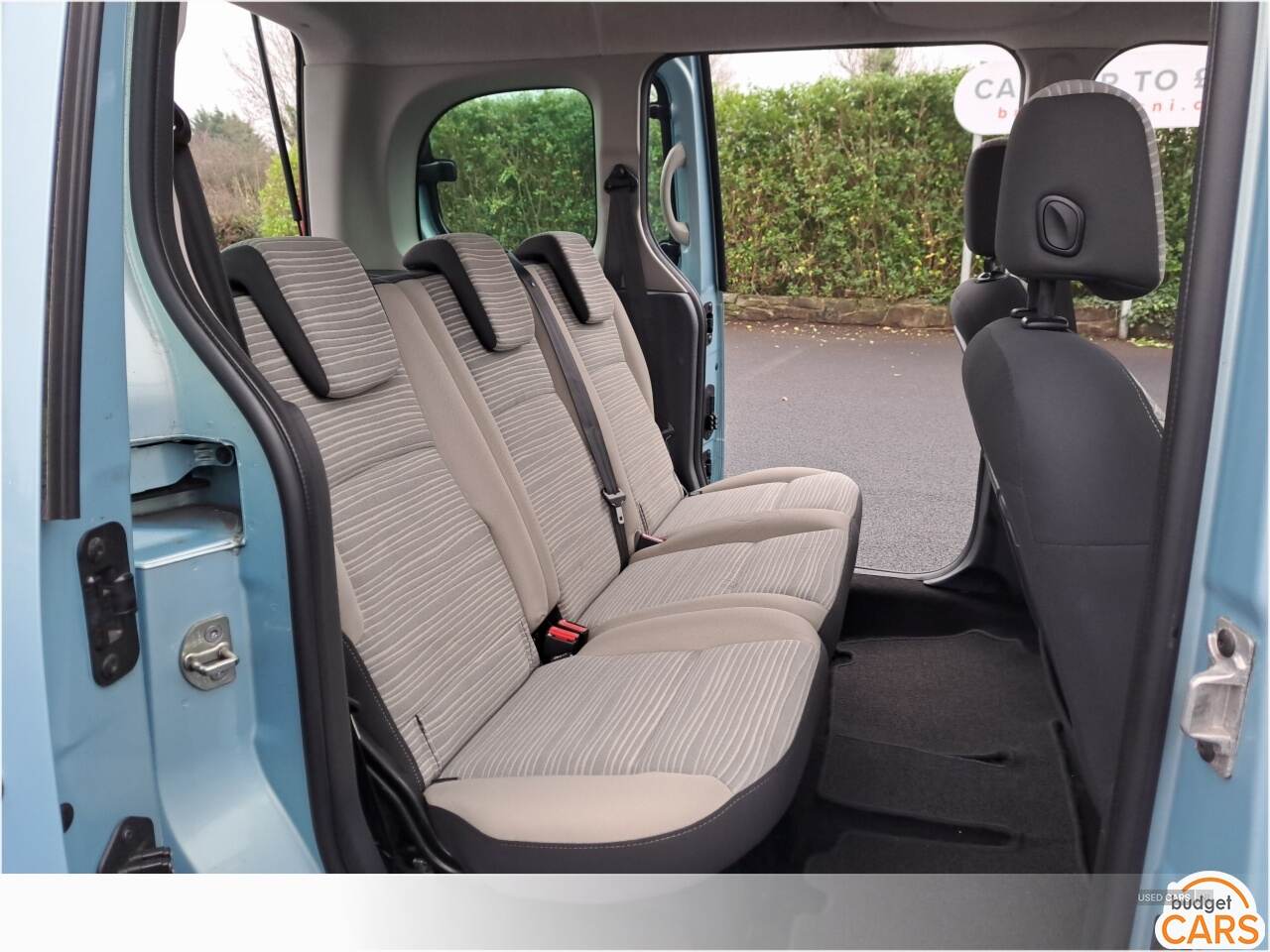 Feb 2012 Renault Kangoo 1.6 Expression 5dr Auto [AC]