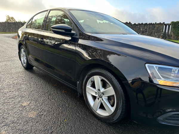 Volkswagen Jetta DIESEL SALOON in Antrim