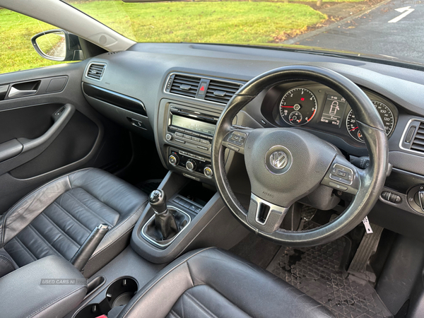 Volkswagen Jetta DIESEL SALOON in Antrim