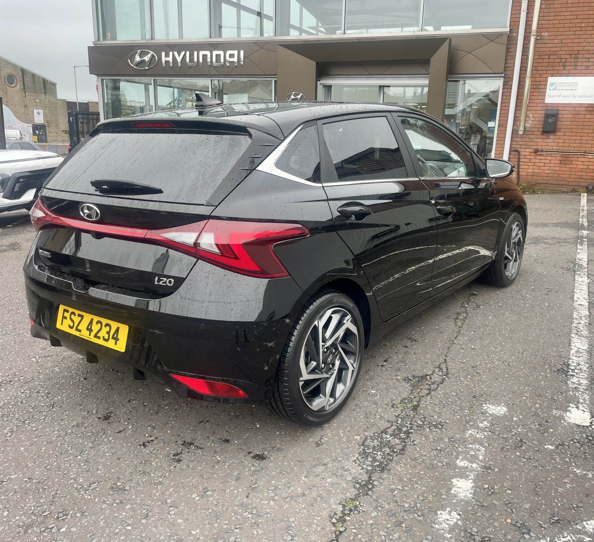 Hyundai i20 HATCHBACK in Down