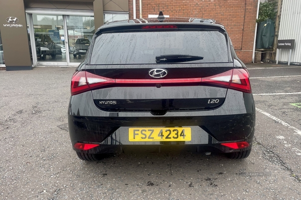 Hyundai i20 HATCHBACK in Down