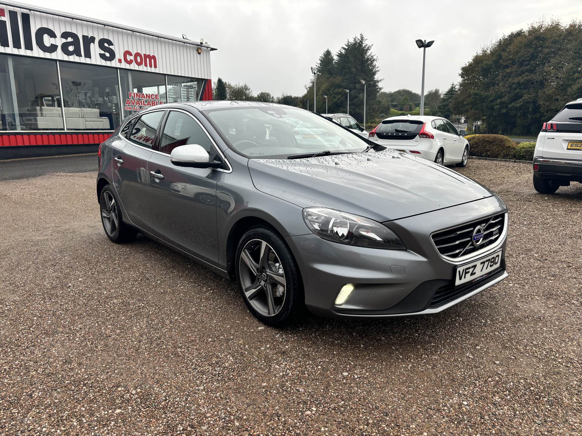 Volvo V40 DIESEL HATCHBACK in Derry / Londonderry