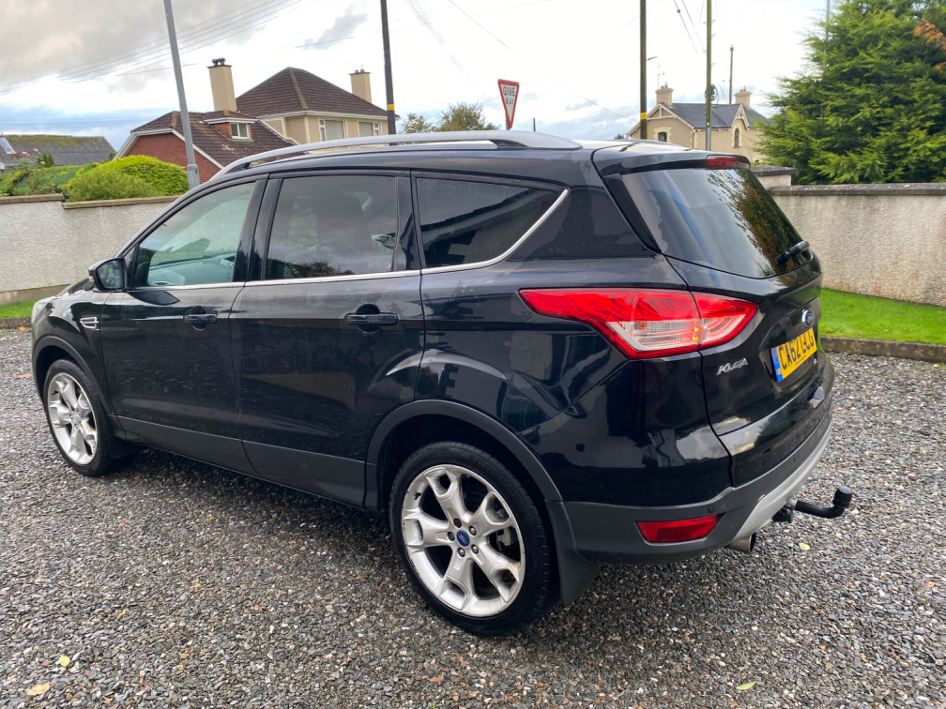 Ford Kuga DIESEL ESTATE in Tyrone