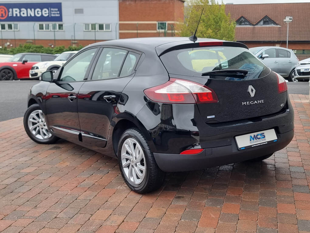 Jan 2016 Renault Megane 1.5 dCi Dynamique Nav 5dr