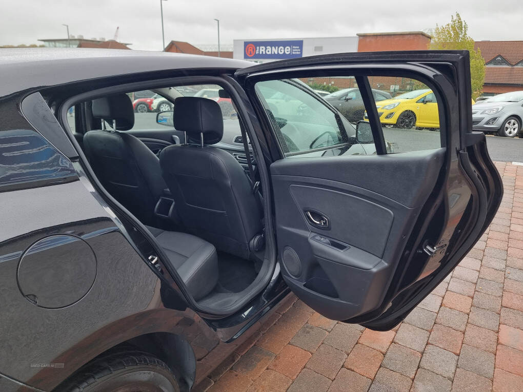 Jan 2016 Renault Megane 1.5 dCi Dynamique Nav 5dr