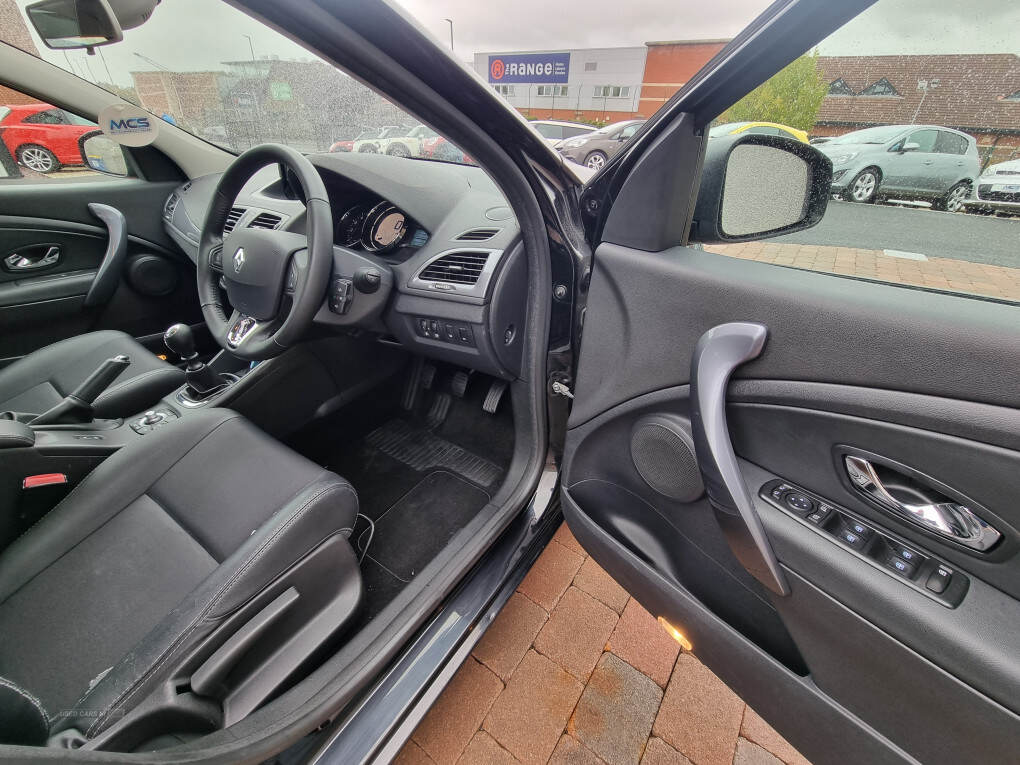 Jan 2016 Renault Megane 1.5 dCi Dynamique Nav 5dr