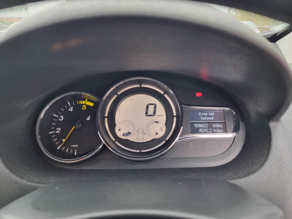 Jan 2016 Renault Megane 1.5 dCi Dynamique Nav 5dr