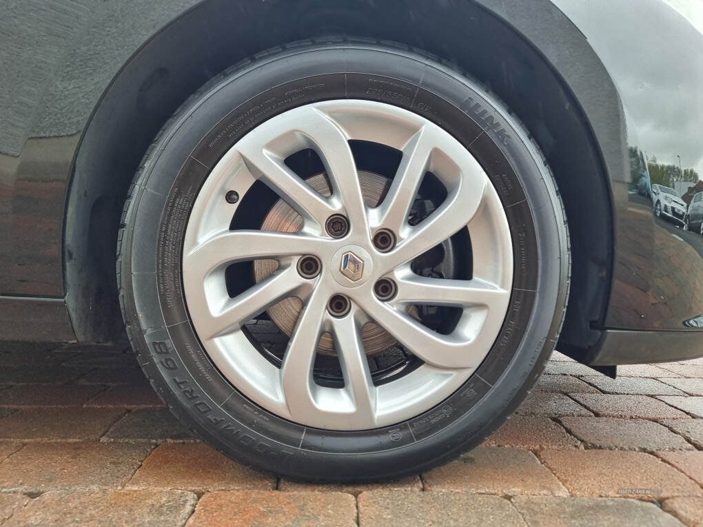 Jan 2016 Renault Megane 1.5 dCi Dynamique Nav 5dr