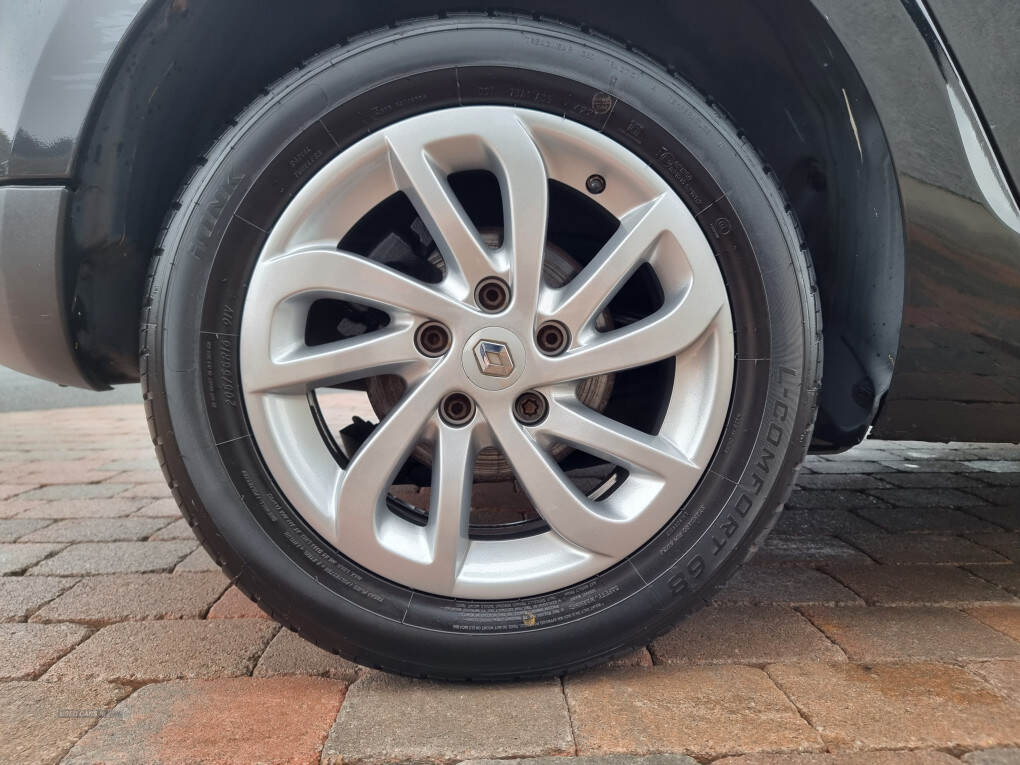 Jan 2016 Renault Megane 1.5 dCi Dynamique Nav 5dr