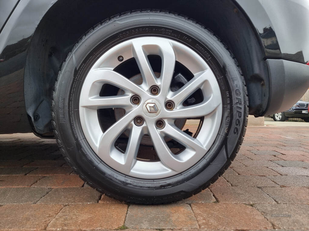 Jan 2016 Renault Megane 1.5 dCi Dynamique Nav 5dr