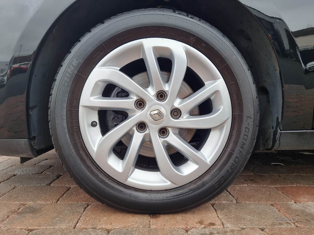 Jan 2016 Renault Megane 1.5 dCi Dynamique Nav 5dr