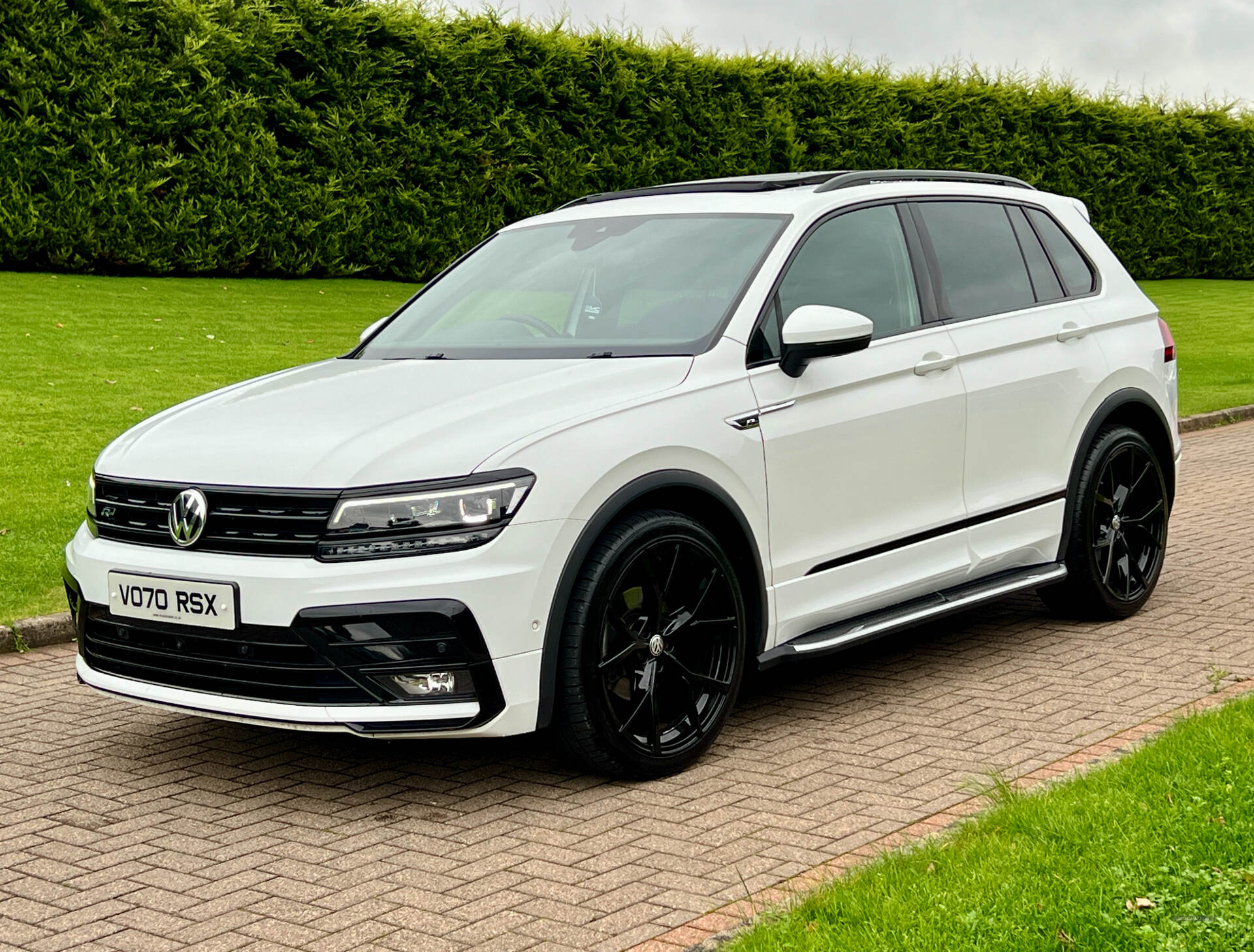 Sep 2020 Volkswagen Tiguan 2.0 TDi 150 R-Line 4Motion DSG