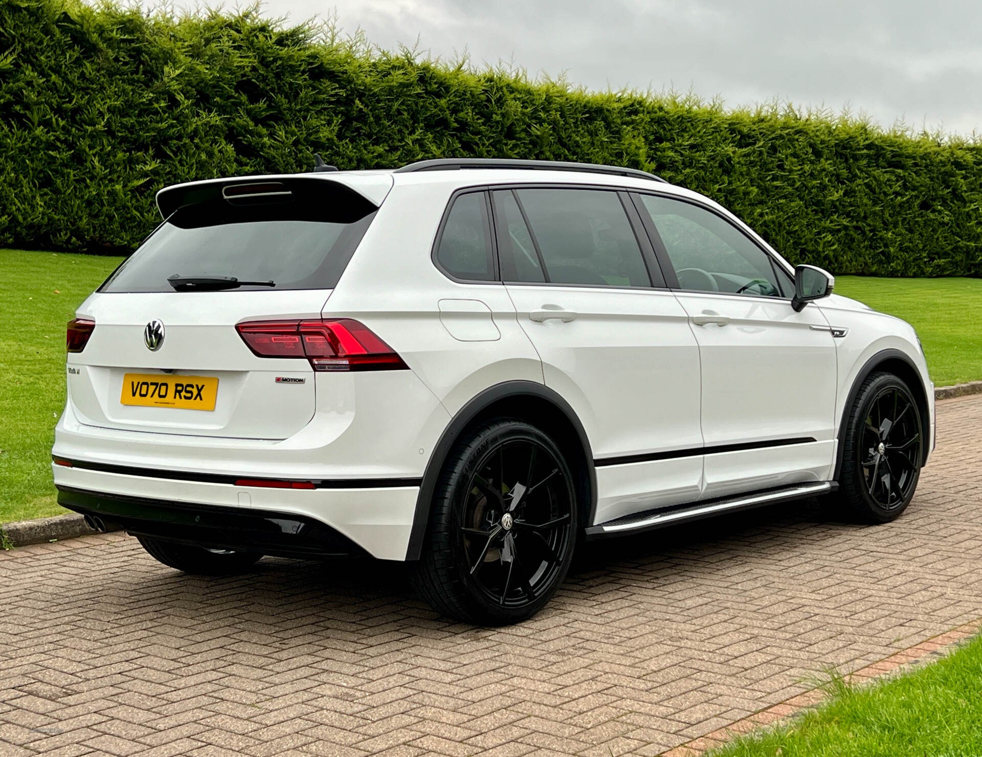 Sep 2020 Volkswagen Tiguan 2.0 TDi 150 R-Line 4Motion DSG