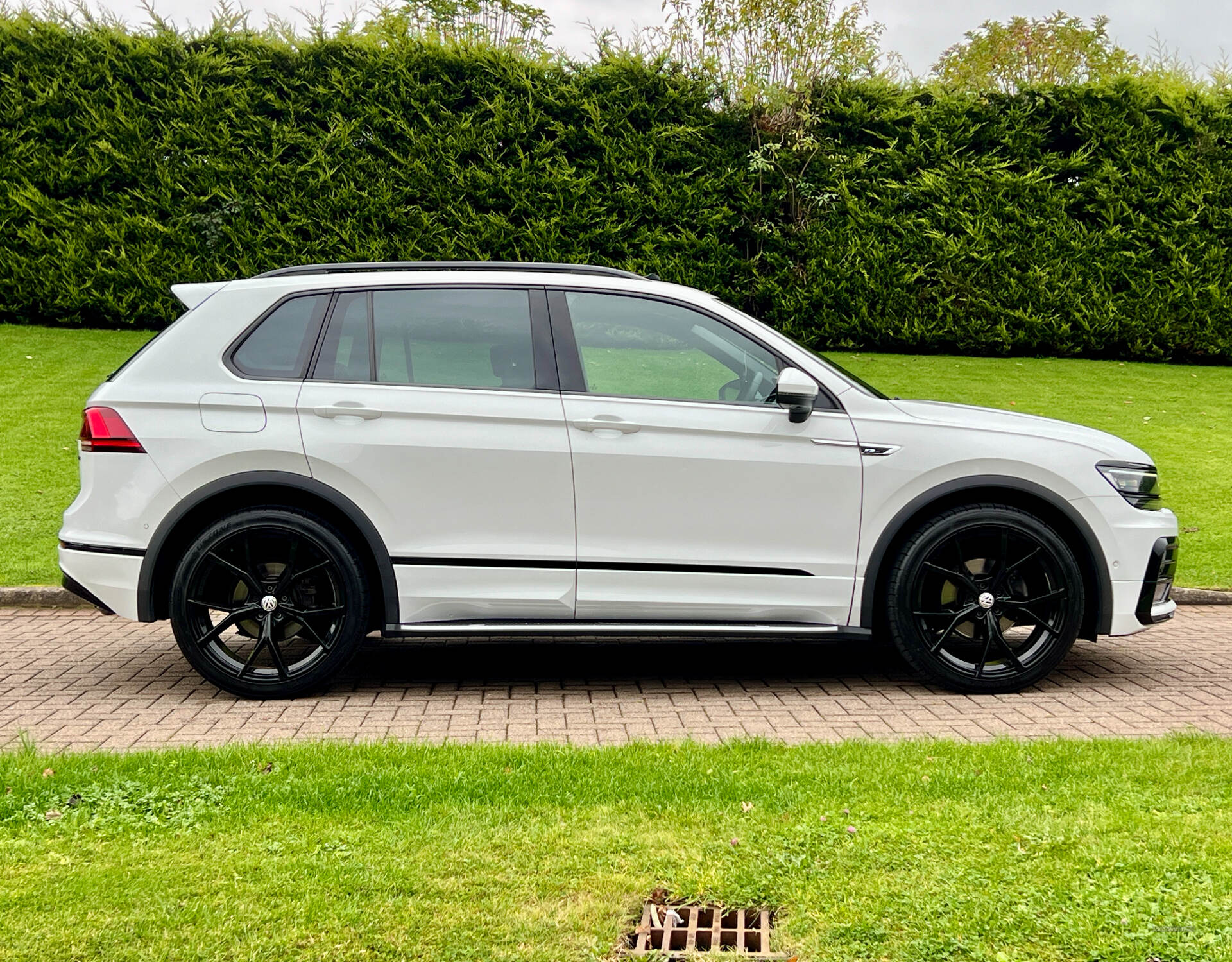 Sep 2020 Volkswagen Tiguan 2.0 TDi 150 R-Line 4Motion DSG