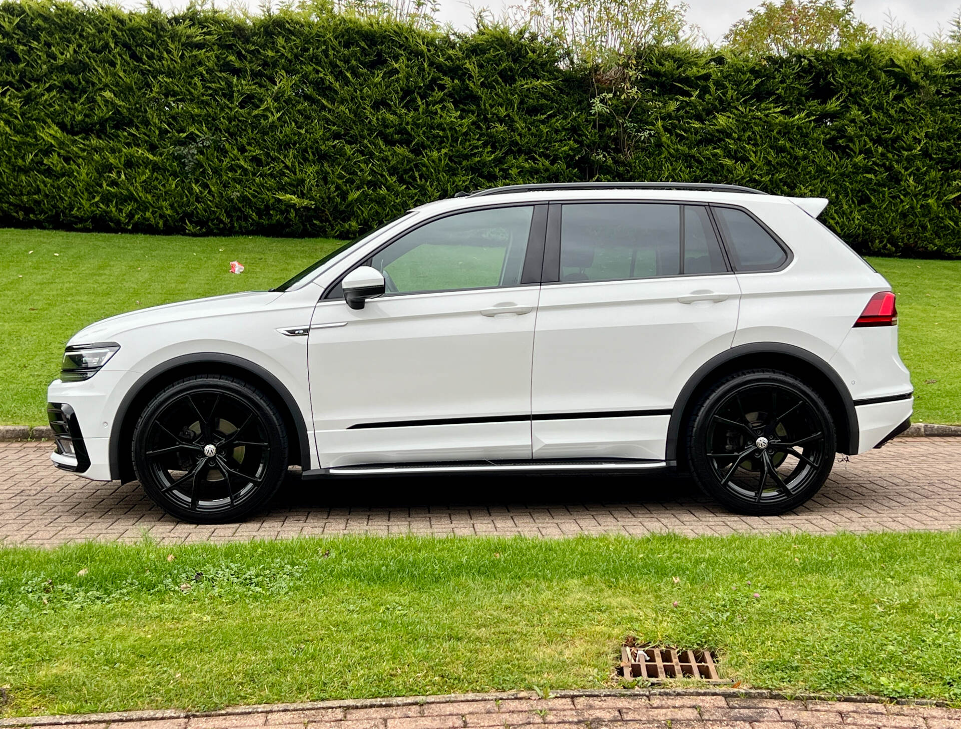 Sep 2020 Volkswagen Tiguan 2.0 TDi 150 R-Line 4Motion DSG