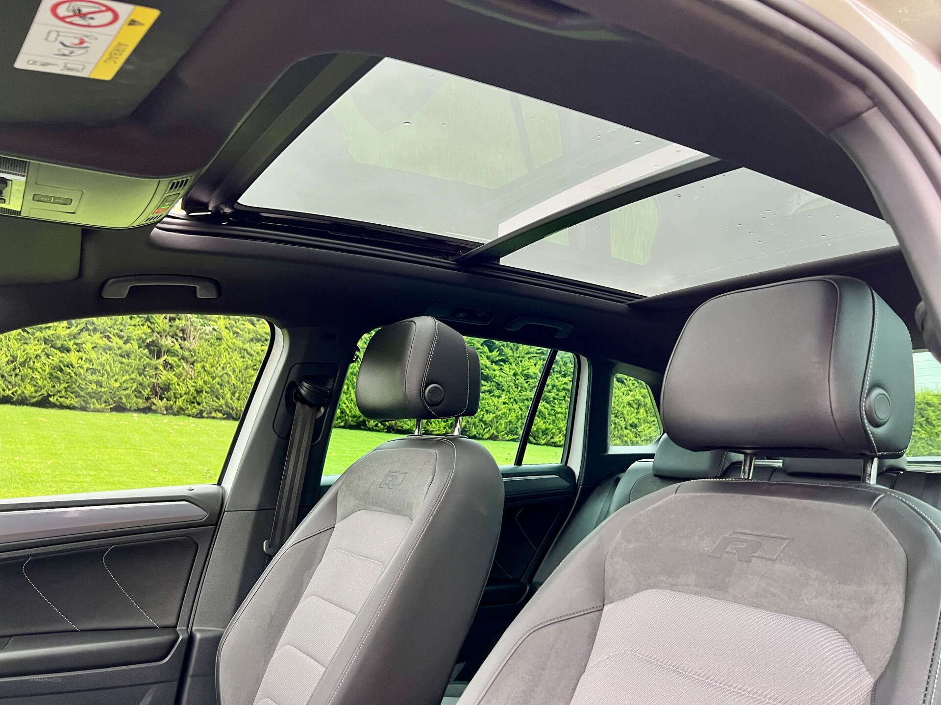 Sep 2020 Volkswagen Tiguan 2.0 TDi 150 R-Line 4Motion DSG