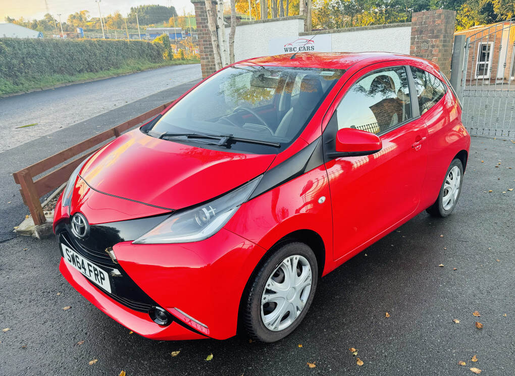 Jan 2015 Toyota Aygo 1.0 VVT-i X-Play 3dr