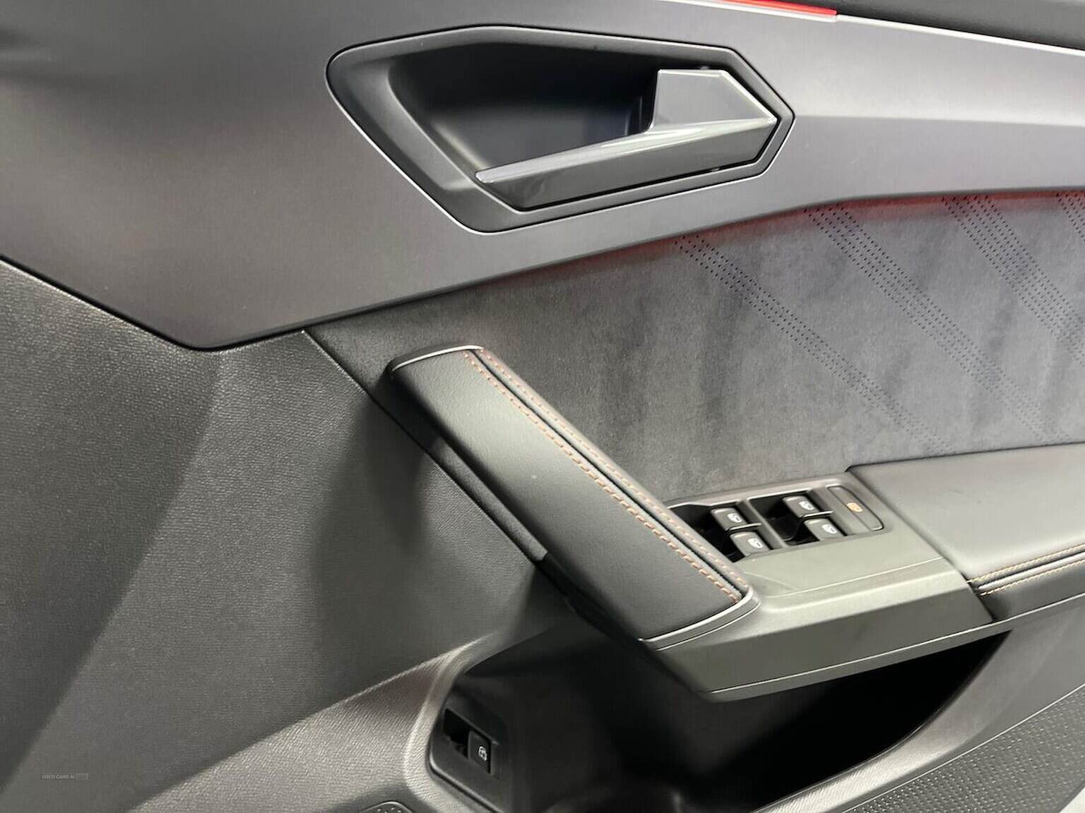 Sep 2024 Cupra Leon 1.5 eHybrid 272 VZ1 5dr DSG