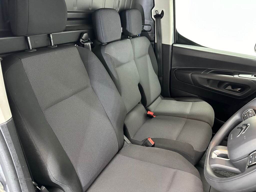 Apr 2023 Citroen Berlingo 1.5 BlueHDi 1000Kg Driver Edition 130ps EAT8 [S/S]