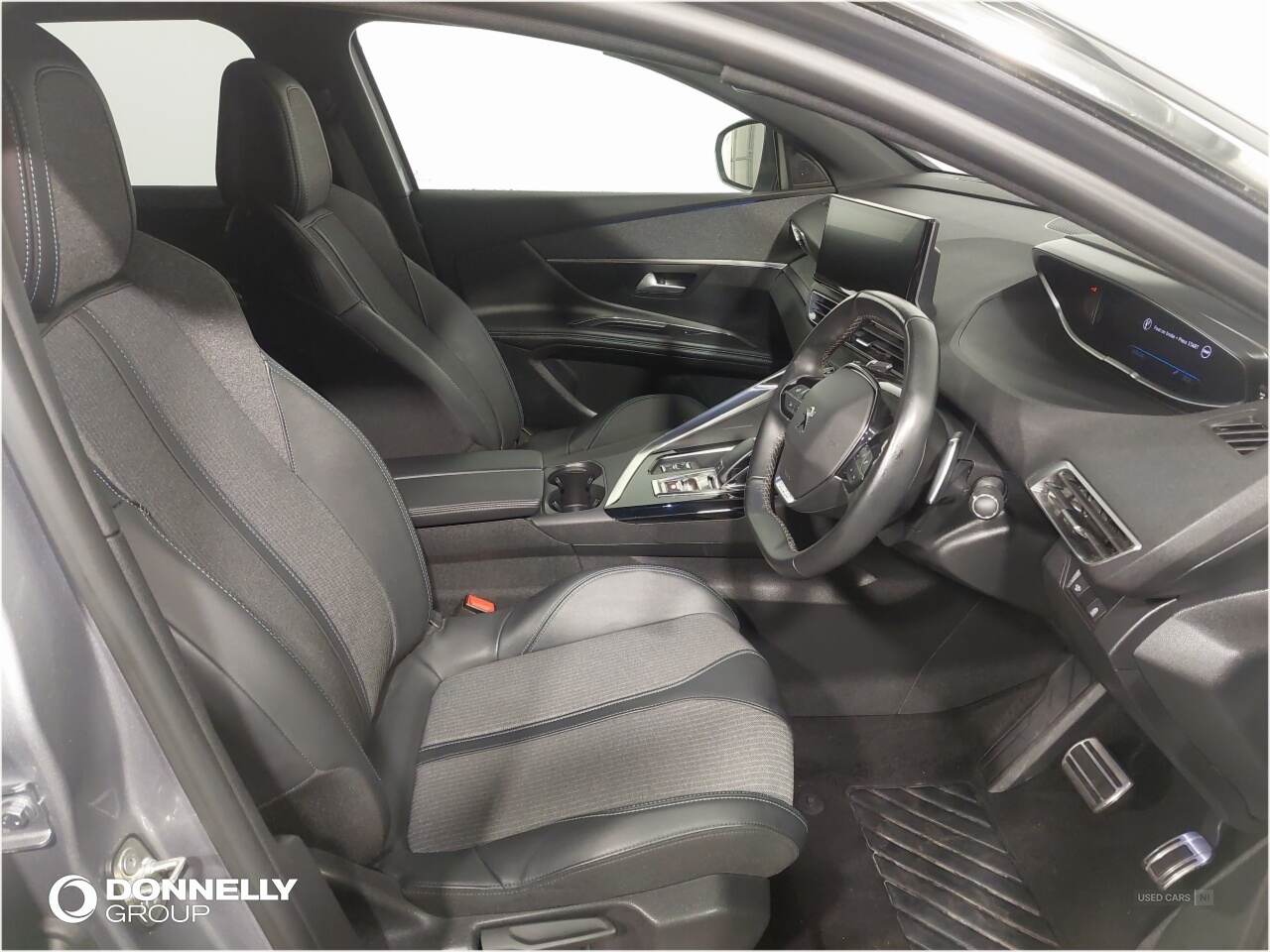 Jan 2023 Peugeot 3008 1.2 PureTech Allure Premium+ 5dr EAT8