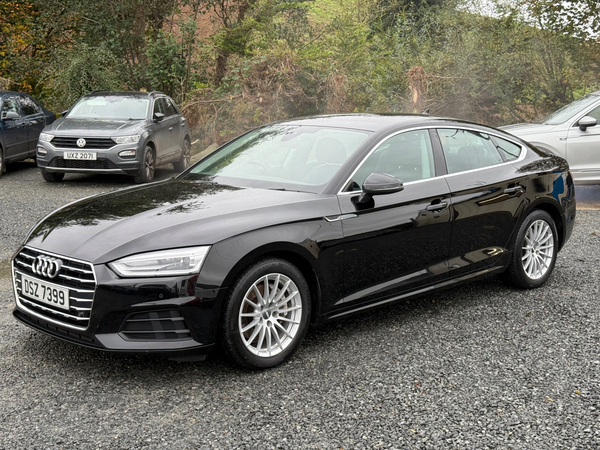 Audi A5 DIESEL SPORTBACK in Down