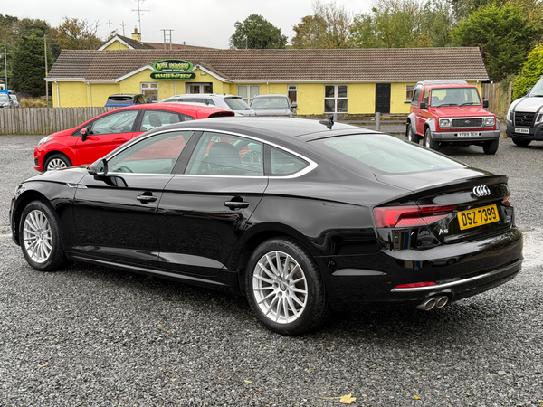 Audi A5 DIESEL SPORTBACK in Down