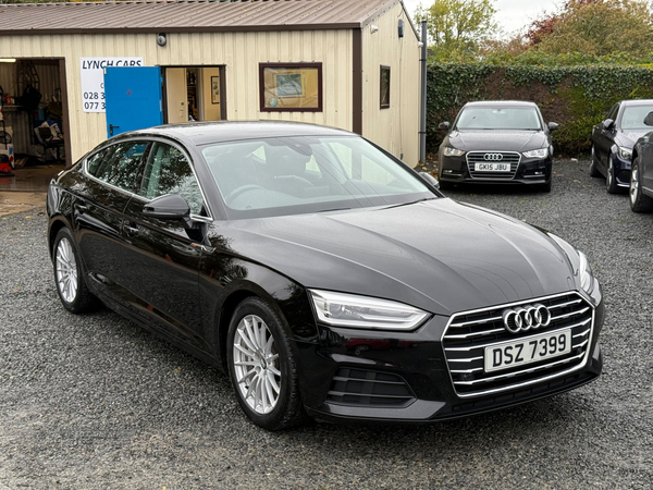 Audi A5 DIESEL SPORTBACK in Down