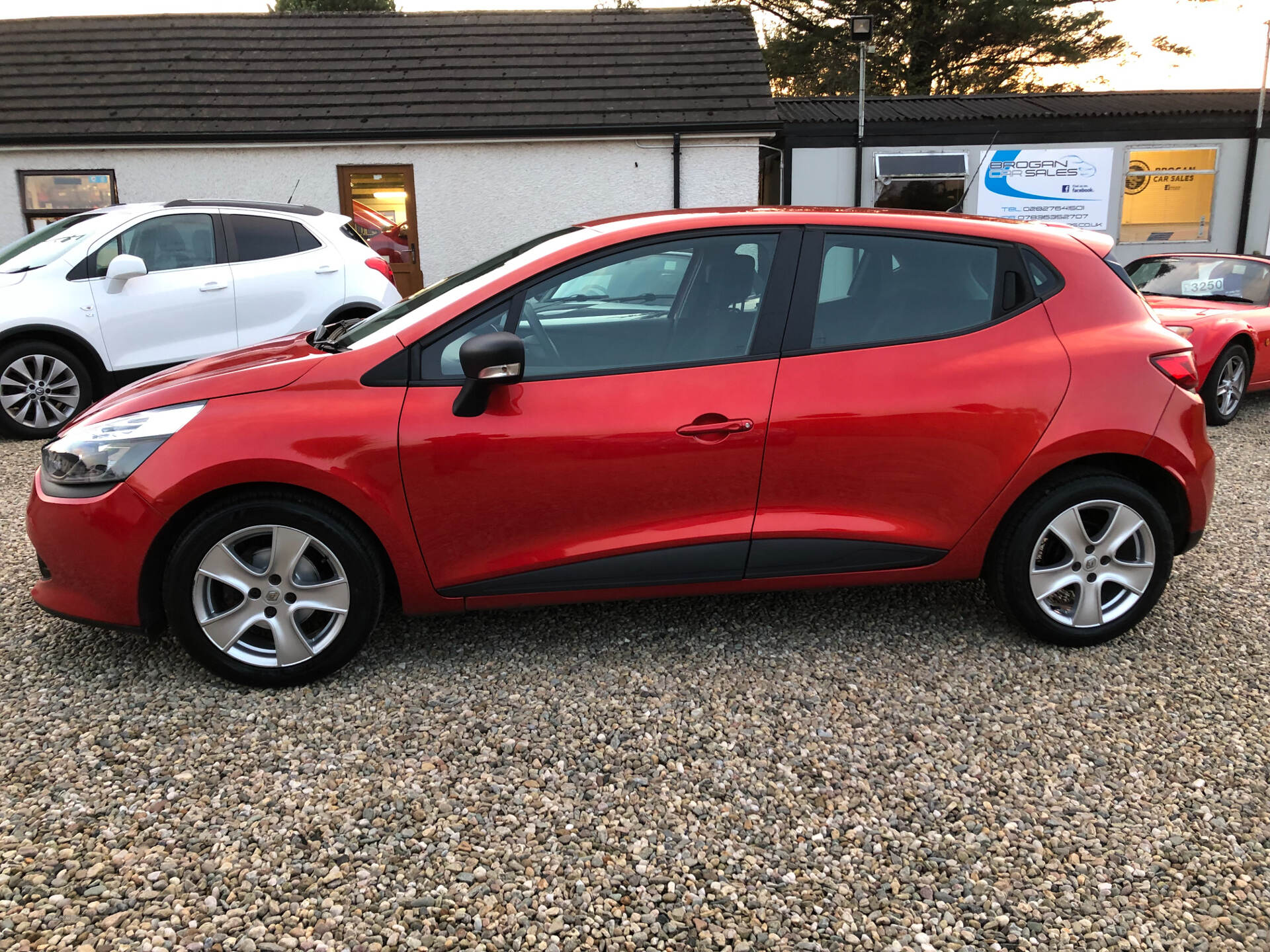 Renault Clio HATCHBACK in Antrim