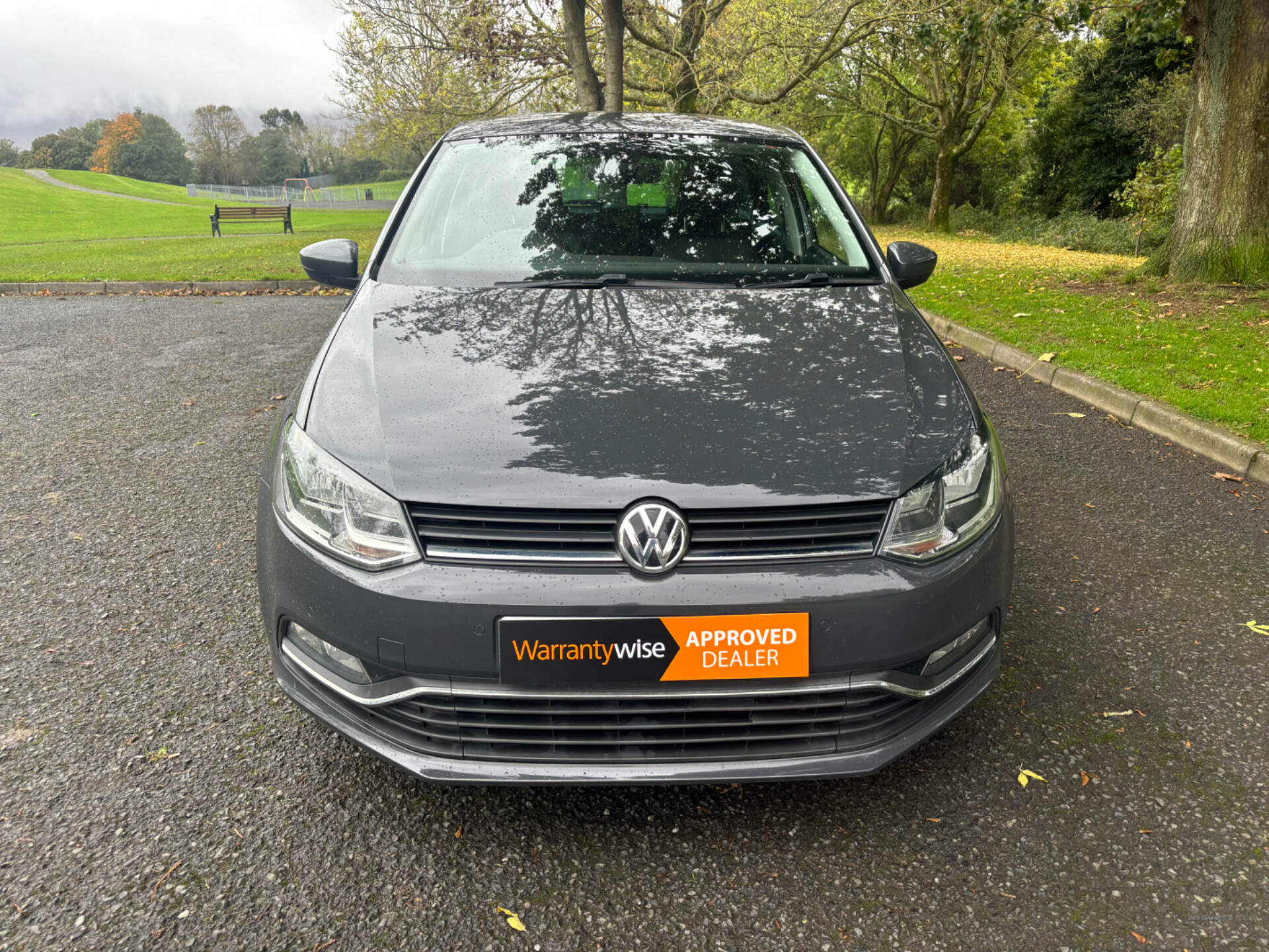 Volkswagen Polo HATCHBACK in Down