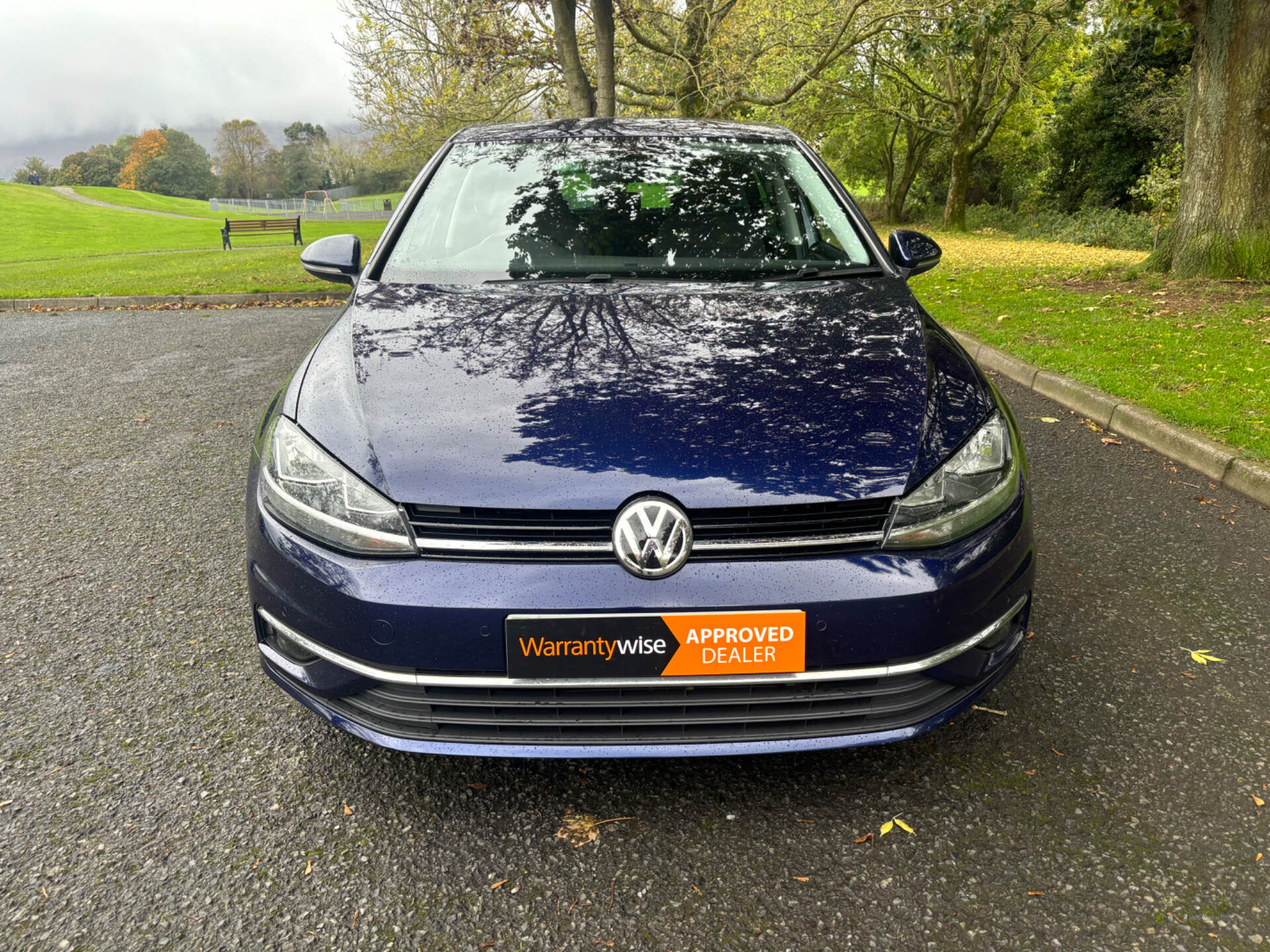 Volkswagen Golf HATCHBACK in Down