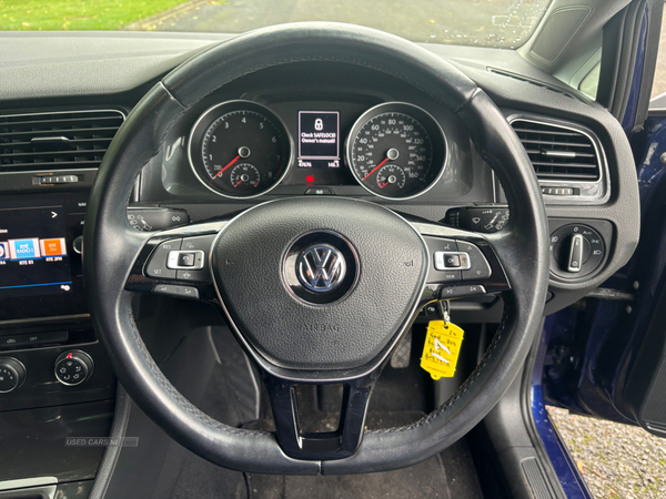 Volkswagen Golf HATCHBACK in Down