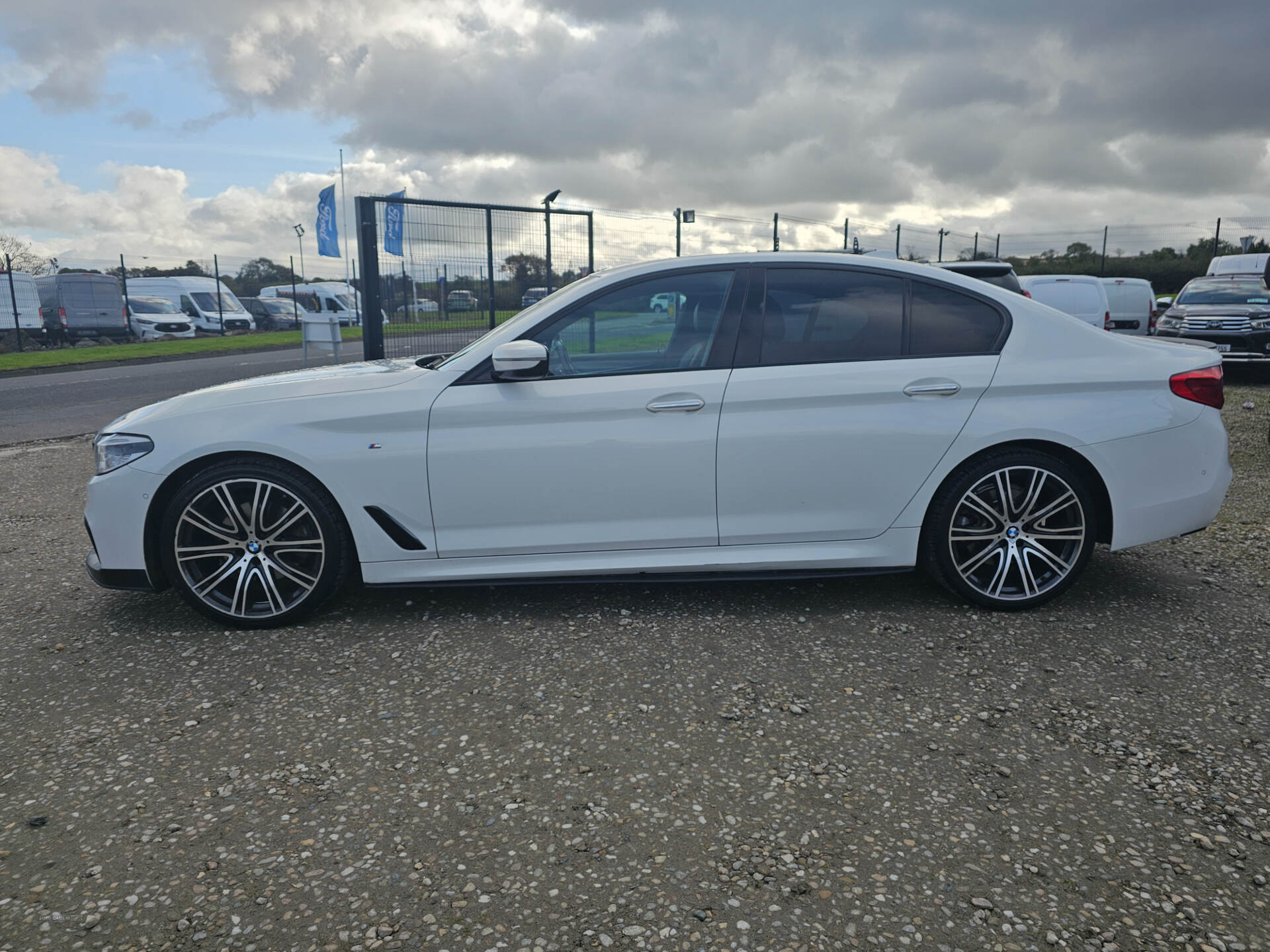Sep 2017 BMW 5 Series 520d M Sport 4dr Auto