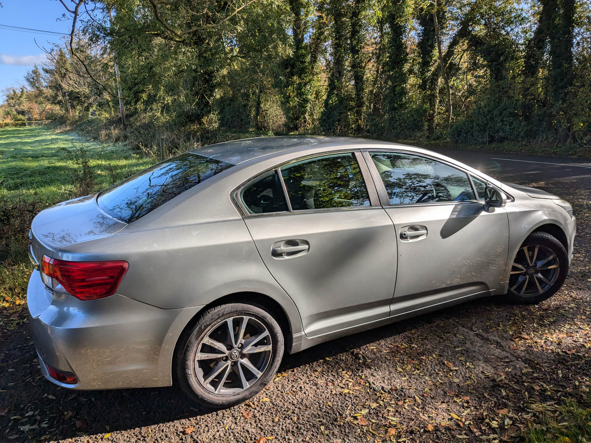 Toyota Avensis DIESEL SALOON in Antrim