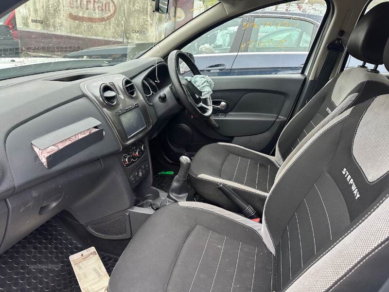  2018 Dacia Sandero Stepway LAUREATE 1.0 TCE 5dr
