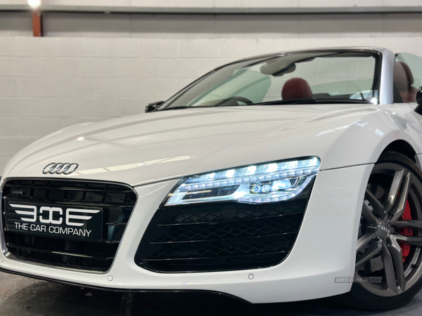 Audi R8 SPYDER in Antrim