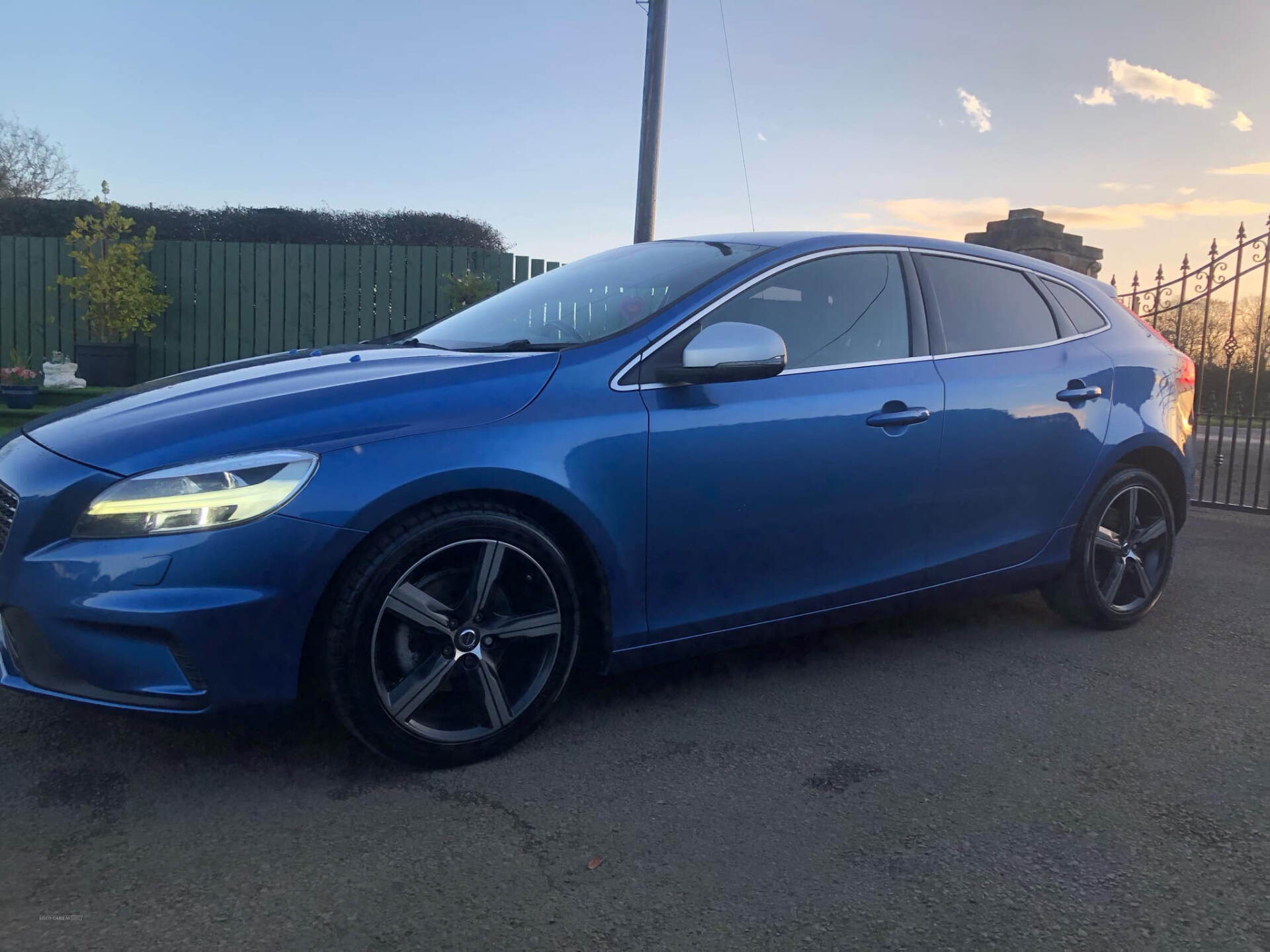 Volvo V40 DIESEL HATCHBACK in Antrim