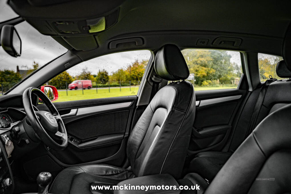 Sep 2013 Audi A4 2.0 TDIe SE Technik 5dr