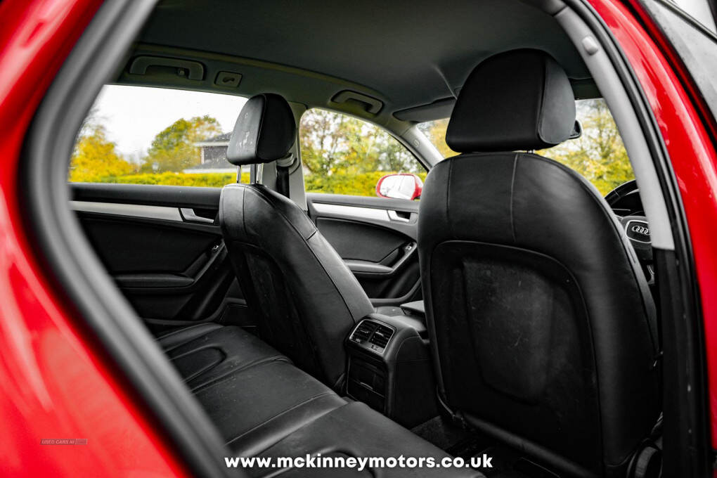 Sep 2013 Audi A4 2.0 TDIe SE Technik 5dr