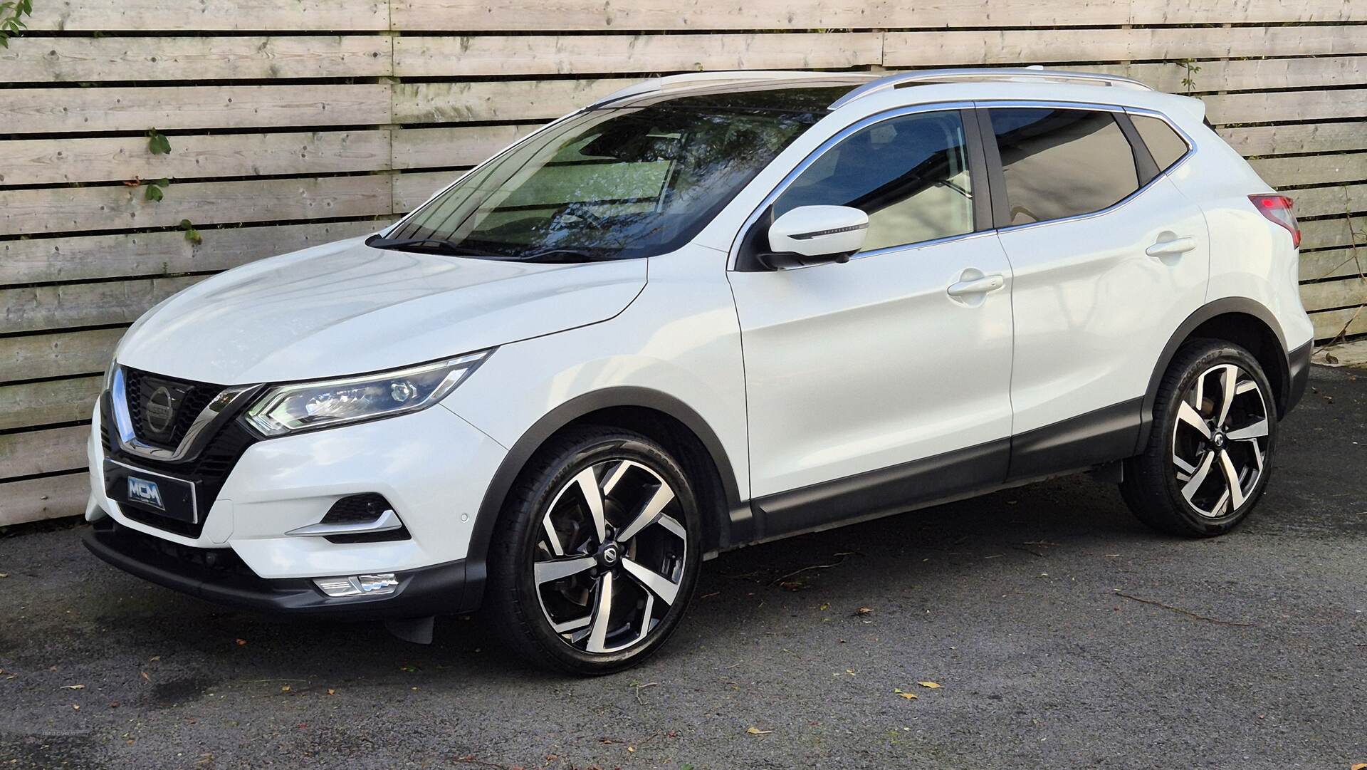 Nissan Qashqai DIESEL HATCHBACK in Antrim