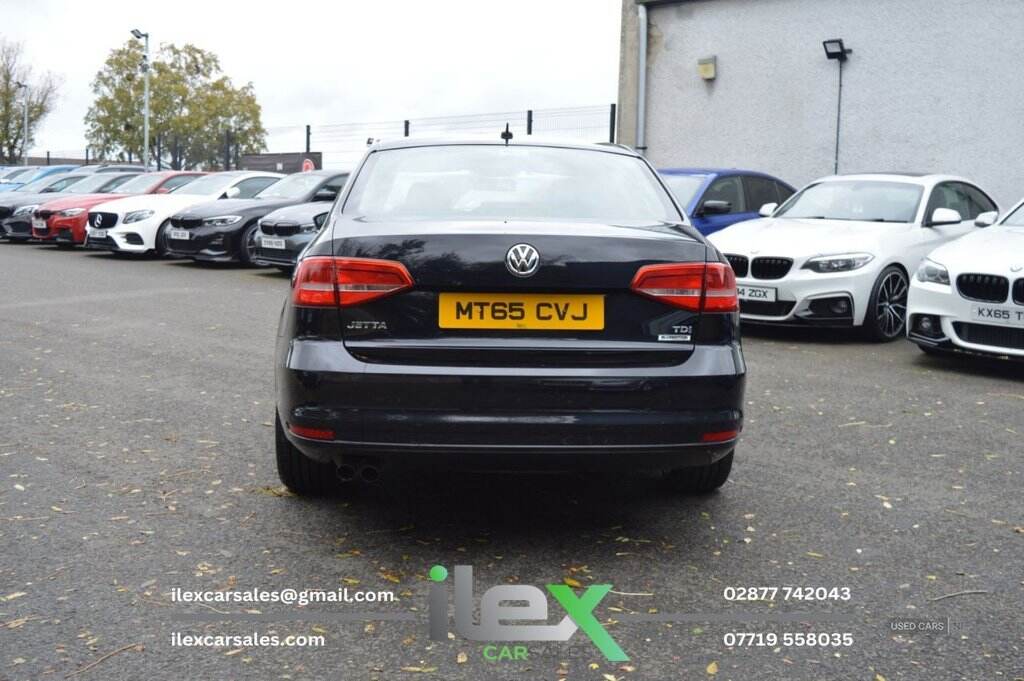 Sep 2015 Volkswagen Jetta 2.0 TDI SE 4dr